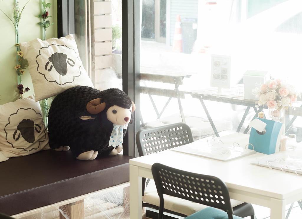 Counting Sheep Hostel Bangkok Exteriör bild